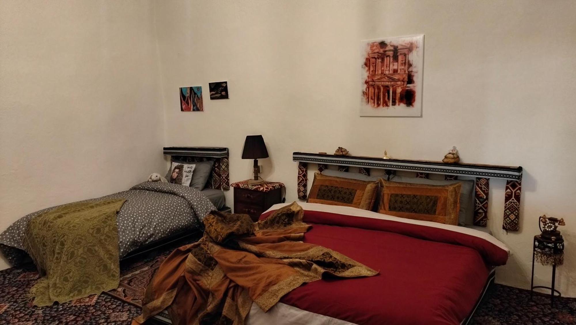 Grandma'S House Apartment วาดี มูซา ภายนอก รูปภาพ